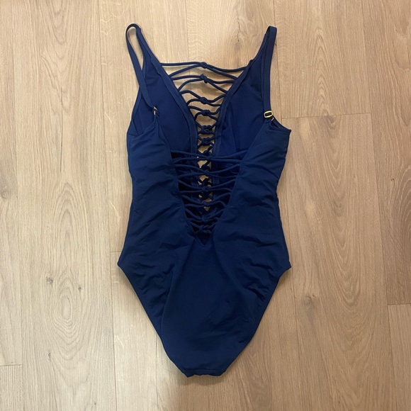 Bleu Rod Beattie One Piece - Picture 3 of 4